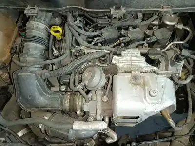 Veicolo di demolizione ford tourneo courier (c4a) titanium dell'anno 2017 alimentato sfcd