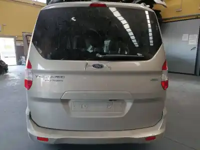 Veicolo di demolizione ford tourneo courier (c4a) titanium dell'anno 2017 alimentato sfcd