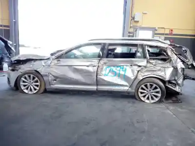 Veículo de Sucata volkswagen passat variant (3g5) advance bmt do ano 2015 alimentado crlb