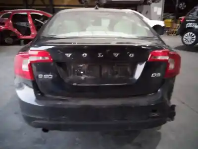 Veículo de Sucata volvo s60 lim. kinetic do ano 2010 alimentado d5204t2