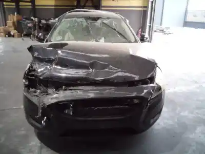 Veículo de Sucata volvo s60 lim. kinetic do ano 2010 alimentado d5204t2