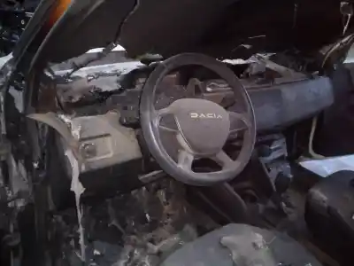 Veículo de Sucata dacia duster ii comfort do ano 2023 alimentado k9k872