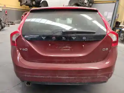 Sloopvoertuig volvo v60 kombi kinetic van het jaar 2014 aangedreven d5204t7