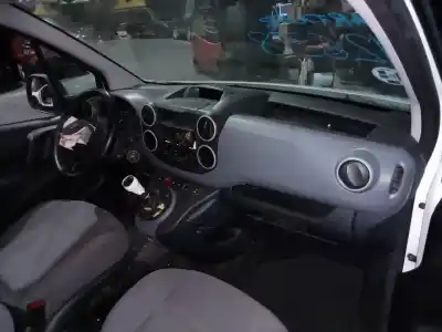 Veículo de Sucata peugeot partner kasten confort l1 do ano 2014 alimentado 9hn