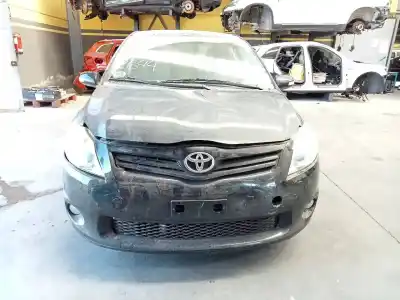 Veicolo di demolizione toyota auris active dell'anno 2010 alimentato 1ndtv