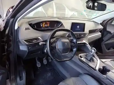 Veículo de Sucata peugeot 5008 gt line do ano 2019 alimentado hn05