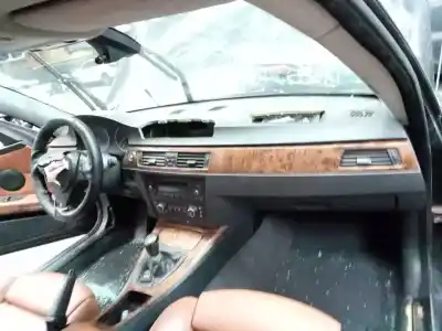 Veículo de Sucata bmw serie 3 coupe (e92) e92 coupé 320d do ano 2007 alimentado n47d20a