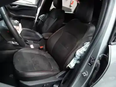 Veículo de Sucata ford kuga st-line do ano 2023 alimentado bgda