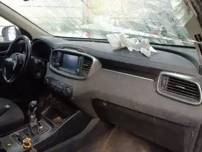 Veículo de Sucata kia sorento concept 2wd do ano 2015 alimentado d4hb