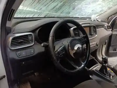 Veículo de Sucata kia sorento concept 2wd do ano 2015 alimentado d4hb