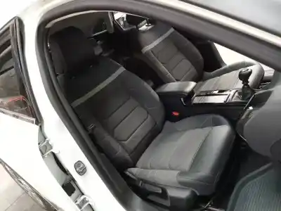 Veículo de Sucata citroen c4 iii seduction do ano 2023 alimentado hns