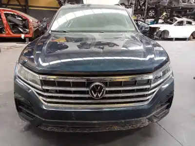 Veículo de Sucata volkswagen touareg r-line 4 motion do ano 2023 alimentado dpyc