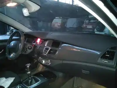 Scrapping Vehicle renault laguna iii dynamique of the year 2010 powered 