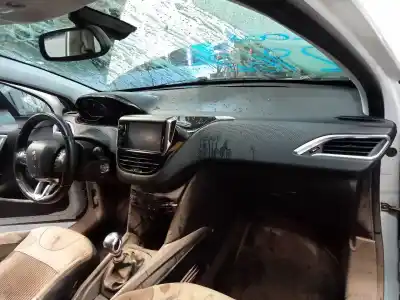 Veículo de Sucata peugeot 2008 (--.2013->) allure do ano 2013 alimentado 9hd