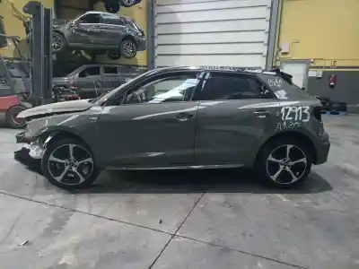 Veículo de Sucata audi a1 sportback (gba) 30 tfsi sline do ano 2021 alimentado dlaa