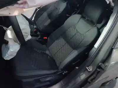 Veículo de Sucata audi a1 sportback (gba) 30 tfsi sline do ano 2021 alimentado dlaa