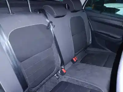 Veículo de Sucata skoda fabia combi familiar comfort do ano 2020 alimentado dkrc