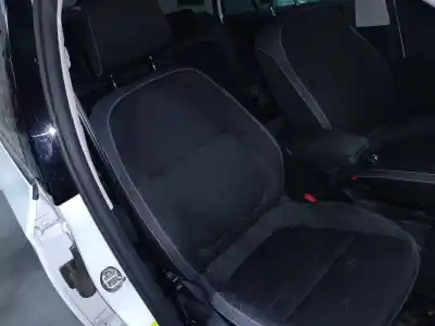 Veículo de Sucata skoda fabia combi familiar comfort do ano 2020 alimentado dkrc