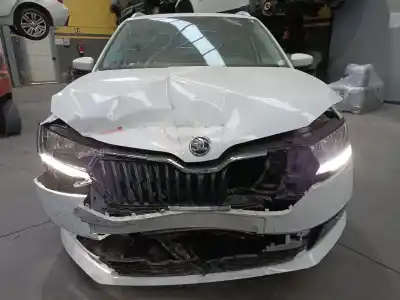 Veículo de Sucata skoda fabia combi familiar comfort do ano 2020 alimentado dkrc