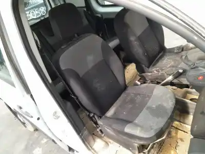 Veículo de Sucata renault kangoo express do ano 2009 alimentado k9k