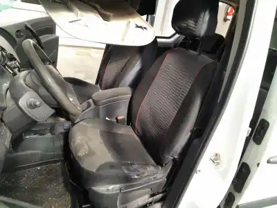 Здавання транспортного засобу renault kangoo expression року 2018 потужний k9k
