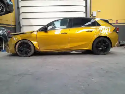 Veículo de Sucata opel astra l 1.2 dynamic do ano 2021 alimentado hns