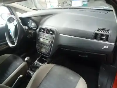 Sloopvoertuig fiat punto (evo) (199) 1.3 16v jtd cat van het jaar 2007 aangedreven 