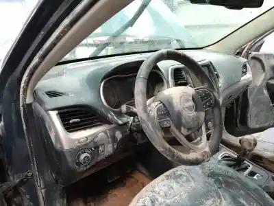 Verschrottungsfahrzeug jeep cherokee (kl) 2.2 crd 4x4 des jahres 2015 angetrieben ebu,ebv,lau 61