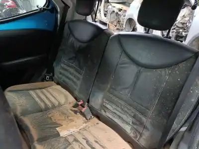 Veículo de Sucata toyota aygo (_b4_) 1.0 (kgb40) do ano 2015 alimentado 1kr-fe