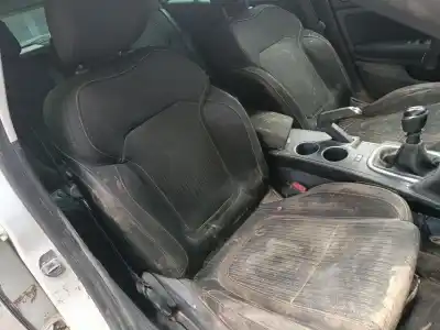 Здавання транспортного засобу renault megane iv fastback (b9a/m/n_) 1.2 tce 100 (b9ms) року 2018 потужний h5f408