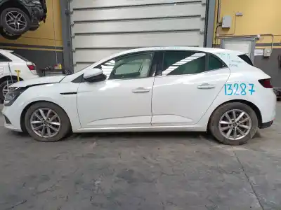 Здавання транспортного засобу renault megane iv fastback (b9a/m/n_) 1.2 tce 100 (b9ms) року 2018 потужний h5f408