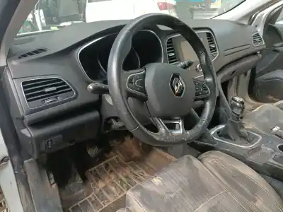 Здавання транспортного засобу renault megane iv fastback (b9a/m/n_) 1.2 tce 100 (b9ms) року 2018 потужний h5f408
