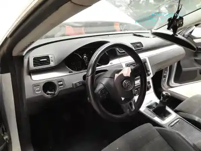 Veículo de Sucata volkswagen passat cc passat cc do ano 2005 alimentado cbab