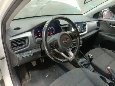 Veículo de Sucata kia stonic (yb) 1.0 t-gdi do ano 2019 alimentado g3lc