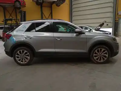 Здавання транспортного засобу VOLKSWAGEN T-ROC (A11, D11) 2.0 TDI SCR року 2022 потужний DTRD