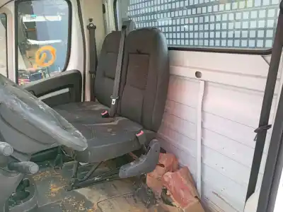 Здавання транспортного засобу peugeot boxer caja/chasis 2.2 bluehdi 140 року 2023 потужний 4hb (dw12rud)