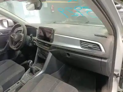 Здавання транспортного засобу volkswagen t-roc (a11, d11) 2.0 tdi scr року 2023 потужний dtrd