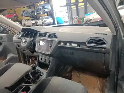 Veículo de Sucata volkswagen tiguan (ad1, ax1) 2.0 tdi do ano 2018 alimentado dfga