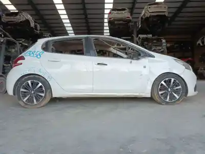 Verschrottungsfahrzeug PEUGEOT 208 I (CA_, CC_)  des Jahres 2019 angetrieben HMR (EB2FA)