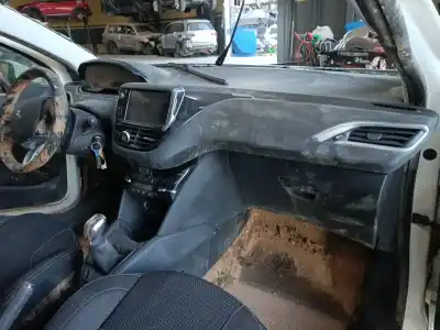 Утилизация автомобиля peugeot 208 i (ca_, cc_) 1.2 vti 82 года 2019 питание hmr (eb2fa)