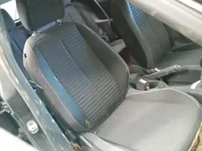 Здавання транспортного засобу peugeot 208 ii (ub_, up_, uw_, uj_) 1.2 puretech 75 року 2020 потужний hmh