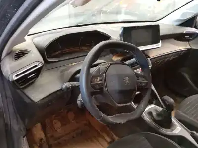 Здавання транспортного засобу peugeot 208 ii (ub_, up_, uw_, uj_) 1.2 puretech 75 року 2020 потужний hmh