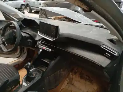 Scrapping Vehicle peugeot 208 ii (ub_, up_, uw_, uj_) 1.2 puretech 100 of the year 2024 powered hne (eb2adtd)