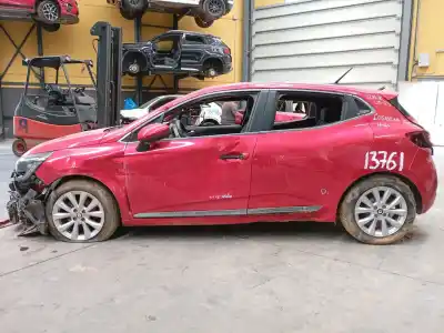 Veículo de Sucata renault clio v (b7_) tce 90 (b7mt) do ano 2022 alimentado h4d 450,h4d 470 Veículo de Sucata renault clio v (b7_) tce 90 (b7mt) do ano 2022 alimentado h4d 450,h4d 470