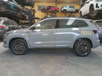 Vehículo de desguace SKODA KAROQ (NU7, ND7)  del año 2024 con motor DXRB