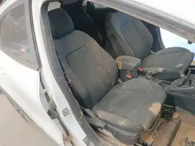 Здавання транспортного засобу ford puma (j2k, cf7) 1.0 ecoboost mhev року 2020 потужний b7ja,b7jb
