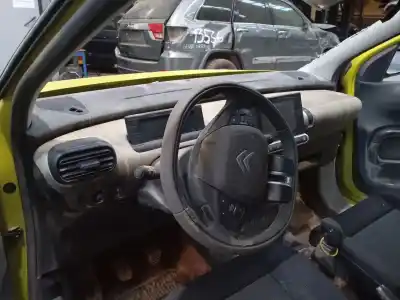 Scrapping Vehicle CITROEN C4 CACTUS  of the year 2017 powered HMZ (EB2F)