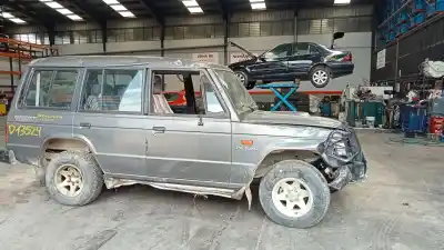 Sloopvoertuig mitsubishi montero   canvas top (v2_w, v4_w) 2.5 td 4wd (v24c, v24w) van het jaar 1990 aangedreven 