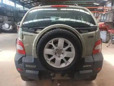 Sloopvoertuig renault megane scenic (ja0/1_) 1.4 i (ja0e) van het jaar 2002 aangedreven e7j 764