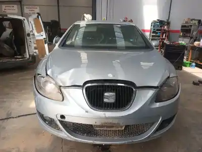 Veicolo di demolizione seat leon (1p1) 1.9 tdi dell'anno 2007 alimentato bxe